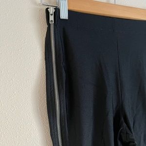 Forever 21 leggings with zipper